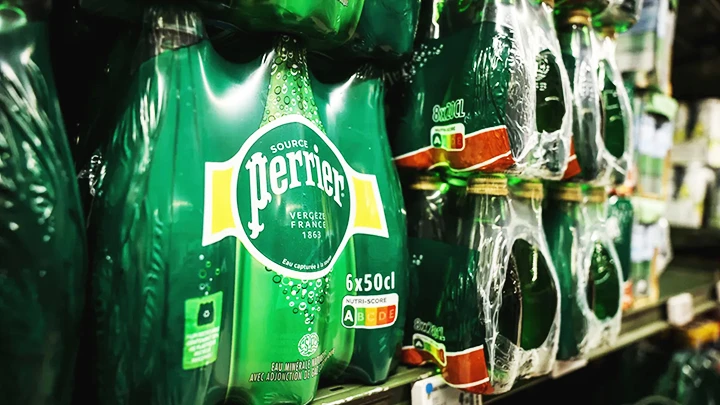 Nước khoáng Perrier. Ảnh: AP