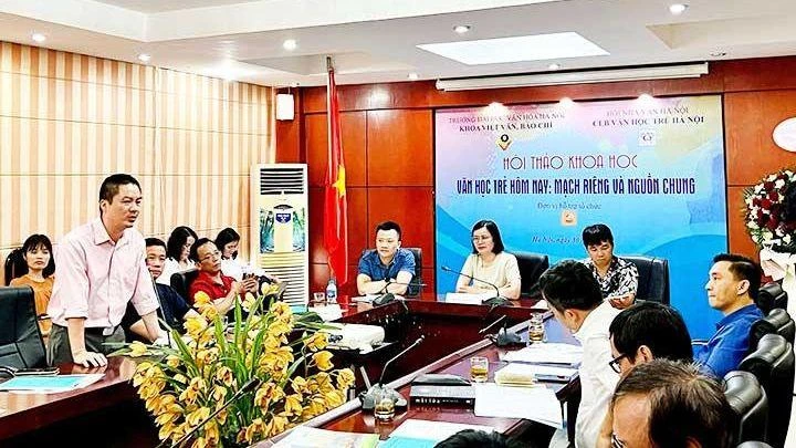 Hội thảo khoa học về văn học trẻ do Trường đại học Văn hóa Hà Nội tổ chức. (Ảnh: MỸ HẠNH)