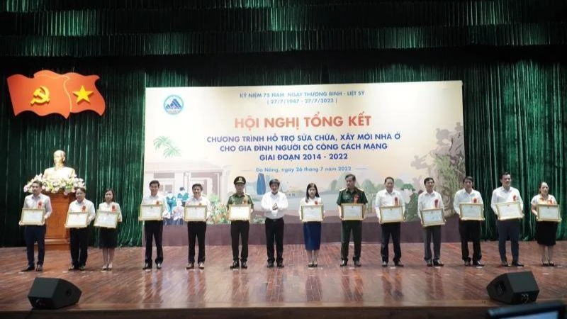 Lãnh đạo thành phố Đà Nẵng biểu dương các địa phương chăm lo tốt cho gia đình chính sách, người có công.