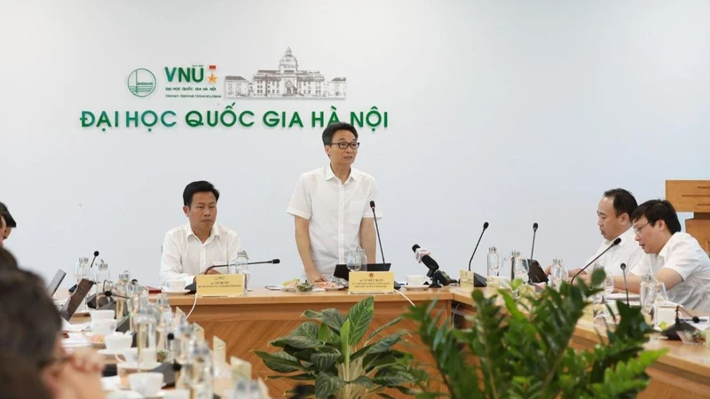 Phó Thủ tướng Vũ Đức Đam kết luận buổi làm việc.