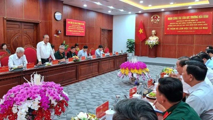 Quang cảnh buổi làm việc.