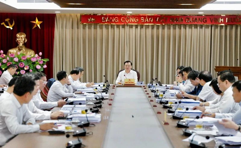 Quang cảnh hội nghị sáng 18/11.