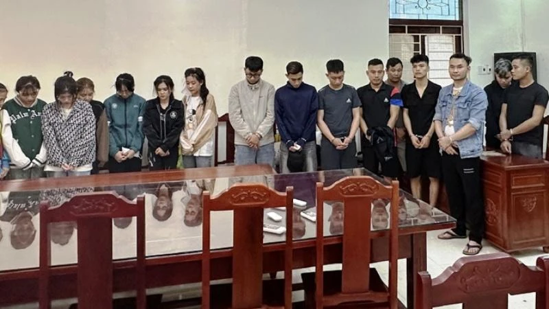 Các đối tượng tổ chức, sử dụng ma túy trái phép.