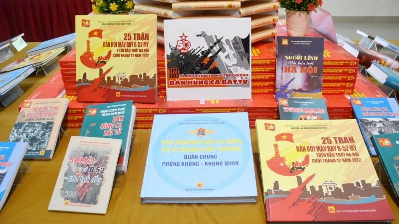 Các tác phẩm trong bộ sách "Hà Nội - Điện Biên Phủ trên không".