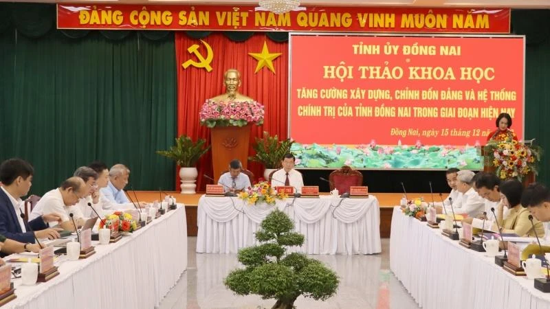 Quang cảnh hội thảo khoa học.