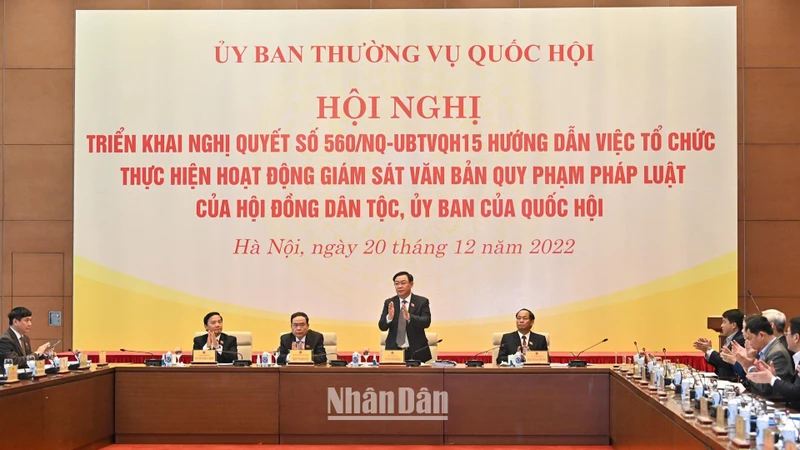 Chủ tịch Quốc hội Vương Đình Huệ và các Phó Chủ tịch Quốc hội dự và chủ trì Hội nghị.