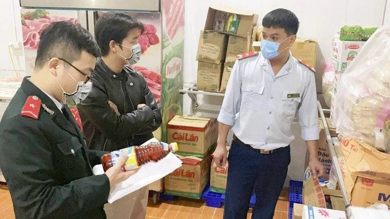Kiểm tra chất lượng nông sản.