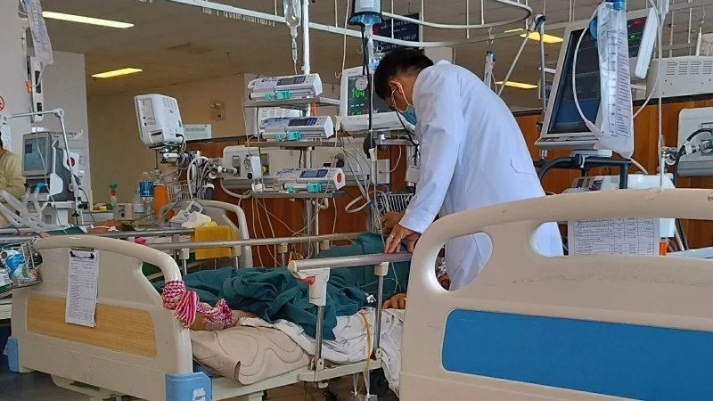 Ông Ph. nhập viện trong tình trạng nguy kịch.
