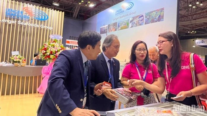 Gian hàng triển lãm của Công ty TNHH Thuỷ sản Lenger Việt Nam