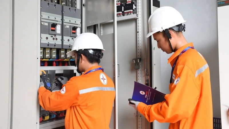 Điều chỉnh phụ tải điện mang lại nhiều lợi ích cho doanh nghiệp (Ảnh: Tiến Hiệp)