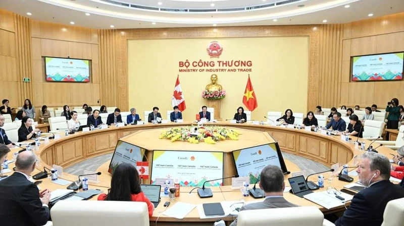 Kỳ họp lần thứ 2 của Ủy ban hỗn hợp về kinh tế Việt Nam-Canada.