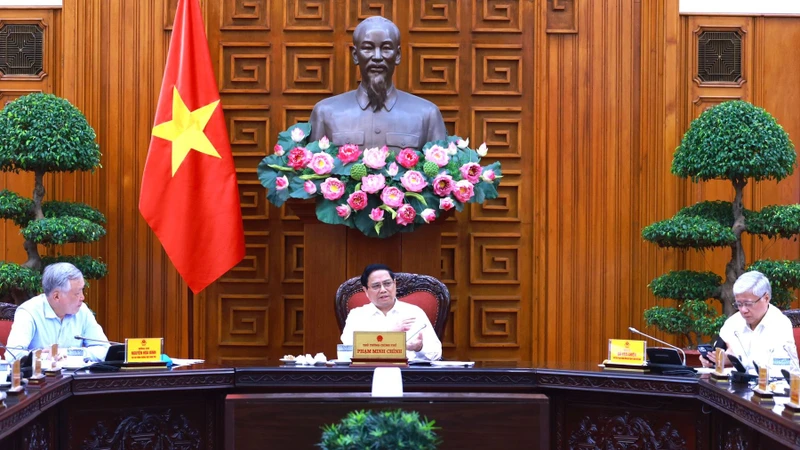 Thủ tướng Phạm Minh Chính chủ trì cuộc họp. (Ảnh: Trần Hải)