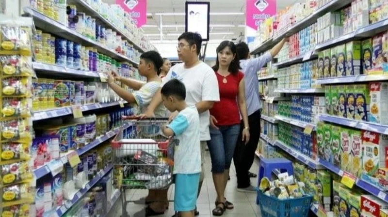 Người tiêu dùng hãy lên tiếng để bảo vệ mình. (Ảnh: TTXVN)