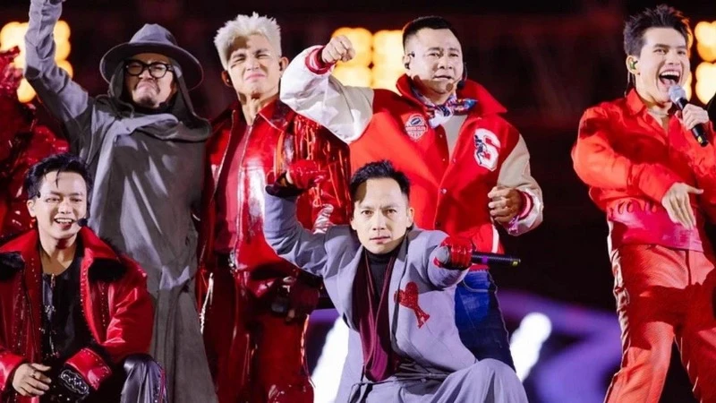 Concert “Anh trai vượt ngàn chông gai” có sức hút chưa từng thấy tại showbiz Việt. (Ảnh: Yeah1)
