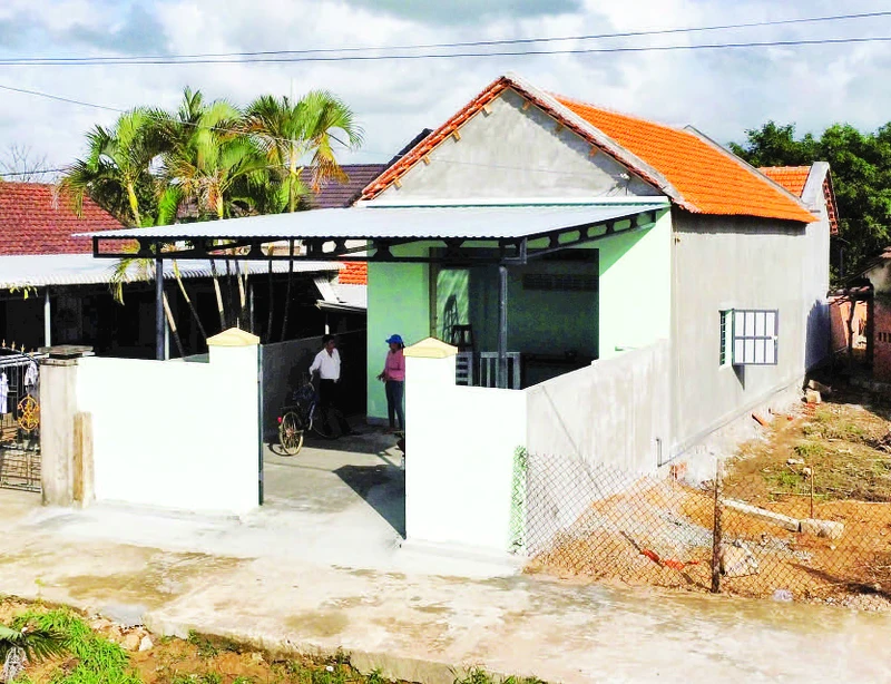 Căn nhà của gia đình chị Châu Thị Thân, xã Hòa Mỹ Đông, huyện Tây Hòa, tỉnh Phú Yên được xây dựng từ chương trình hỗ trợ của tỉnh.
