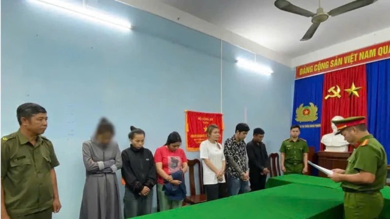 Công an phát hiện nhiều đối tượng dương tính với ma túy đá.