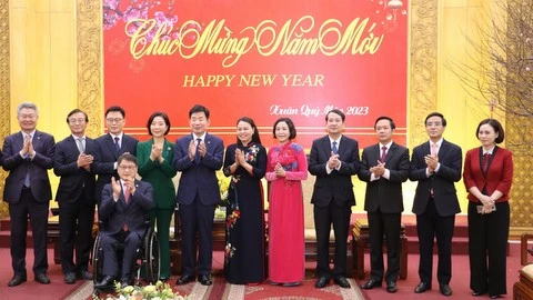 Quang cảnh buổi tiếp và làm việc với Đoàn đại biểu cấp cao Quốc hội Hàn Quốc tại Ninh Bình.
