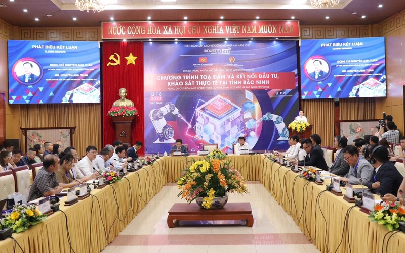 Toàn cảnh buổi tọa đàm.