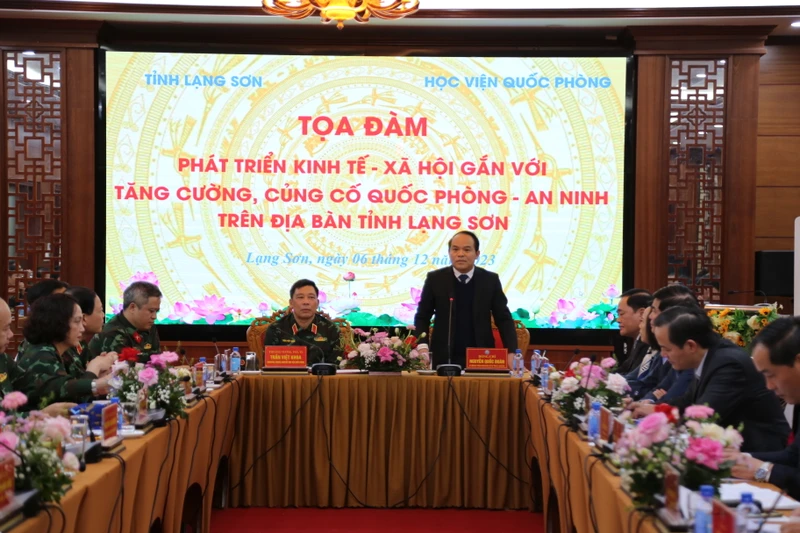 Quang cảnh tọa đàm.