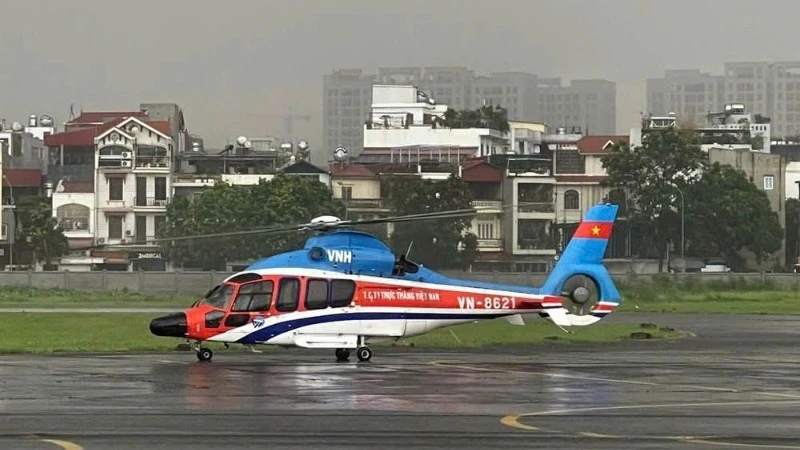 Trực thăng Binh đoàn 18 sẵn sàng làm nhiệm vụ.