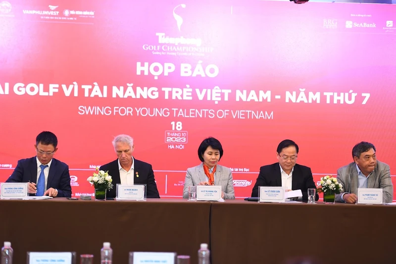 Họp báo Giải Tiền Phong Golf Championship 2023