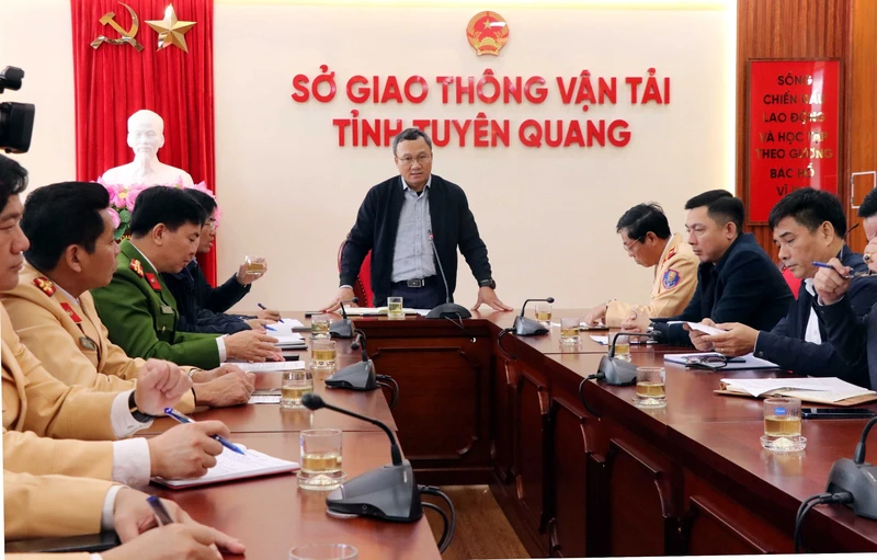 Ông Khuất Việt Hùng - Phó chủ tịch Chuyên trách Ủy ban ATGT Quốc gia đề nghị cơ quan điều tra và các cơ quan liên quan điều tra làm rõ nguyên nhân vụ tai nạn.