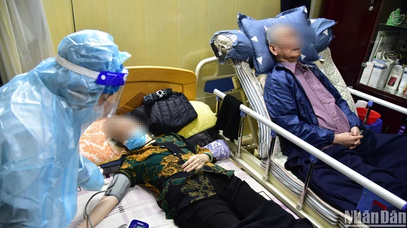 Cục Quản lý Khám, chữa bệnh (Bộ Y tế) yêu cầu tăng cường công tác phát hiện và điều trị bệnh nhân Covid-19.