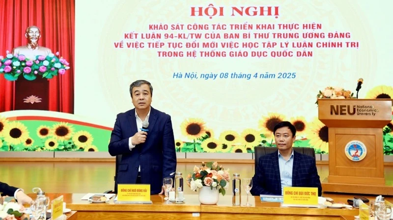 Đồng chí Ngô Đông Hải, Ủy viên Trung ương Đảng, Phó Trưởng Ban Tuyên giáo và Dân vận Trung ương phát biểu tại hội nghị. (Ảnh: TUẤN ANH)