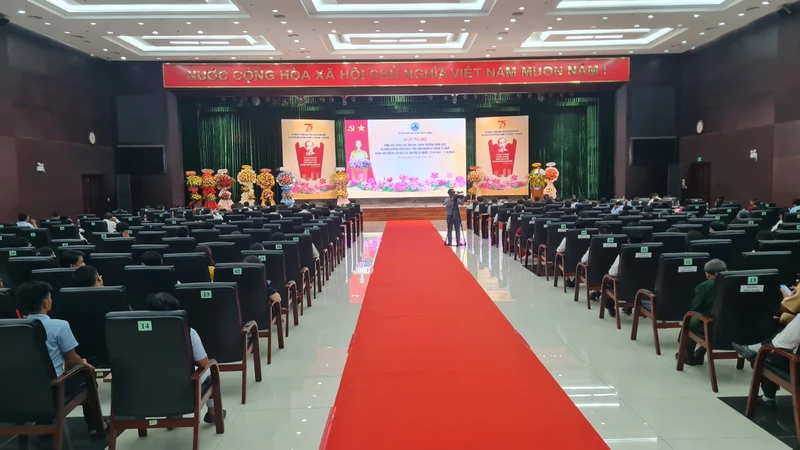Hội nghị biểu dương, khen thưởng điển hình tiên tiến năm 2022.