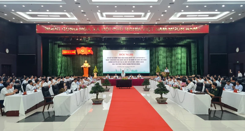 Sơ kết 3 năm thực hiện thí điểm mô hình chính quyền đô thị ở Đà Nẵng.