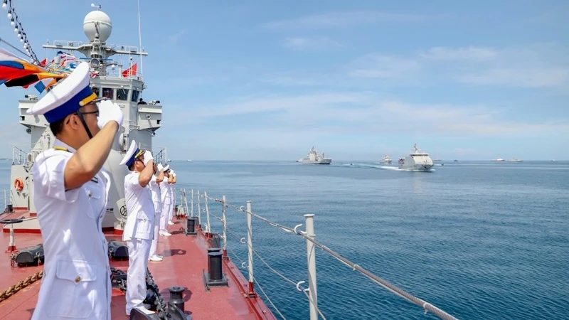 Vùng 3 Hải quân tham gia hoạt động đối ngoại quốc phòng tại Malaysia.