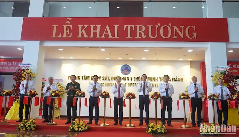 Đà Nẵng vận hành Trung tâm giám sát, điều hành thông minh - IOC. (Ảnh: ANH ĐÀO)