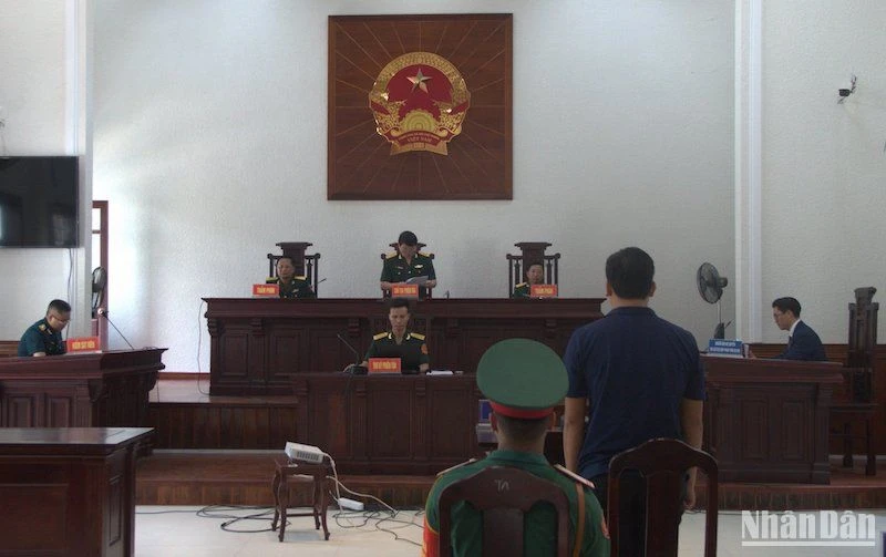 Phiên tòa xét xử phúc thẩm sáng ngày 11/4. 