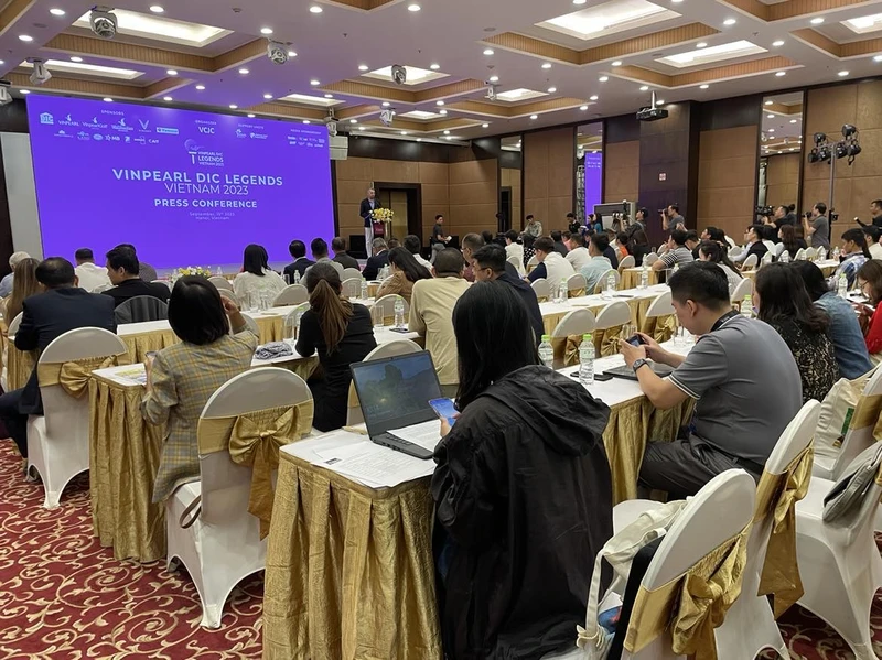 Toàn cảnh cuộc họp báo tại Hà Nội.
