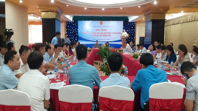 Các đại biểu dự Hội thảo.