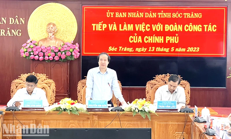 Bộ trưởng Nguyễn Kim Sơn phát biểu tại buổi làm việc.