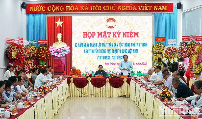 Quang cảnh buổi họp mặt.