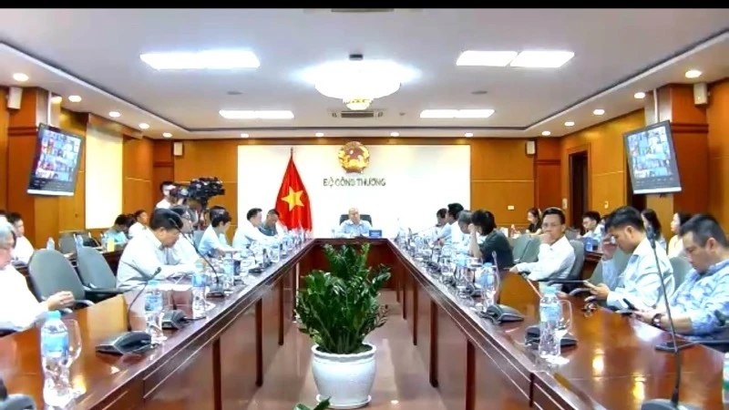 Hội nghị giao ban xúc tiến thương mại với hệ thống Thương vụ Việt Nam ở nước ngoài tháng 5/2025. 