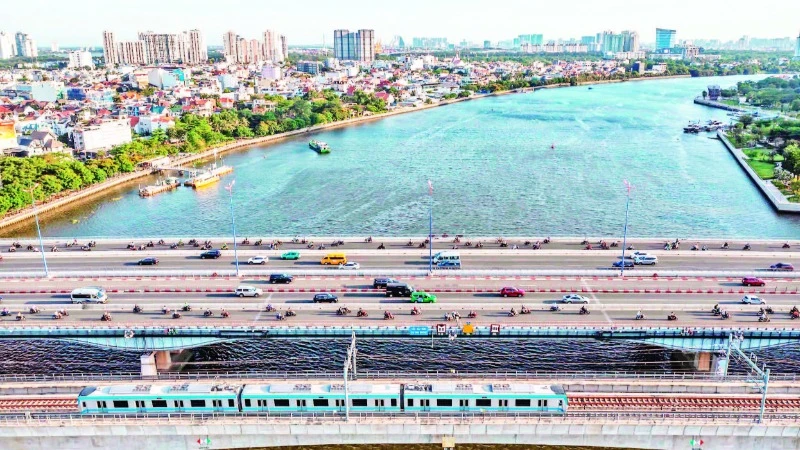 Tuyến Metro số 1. (Ảnh THÀNH ĐẠT)