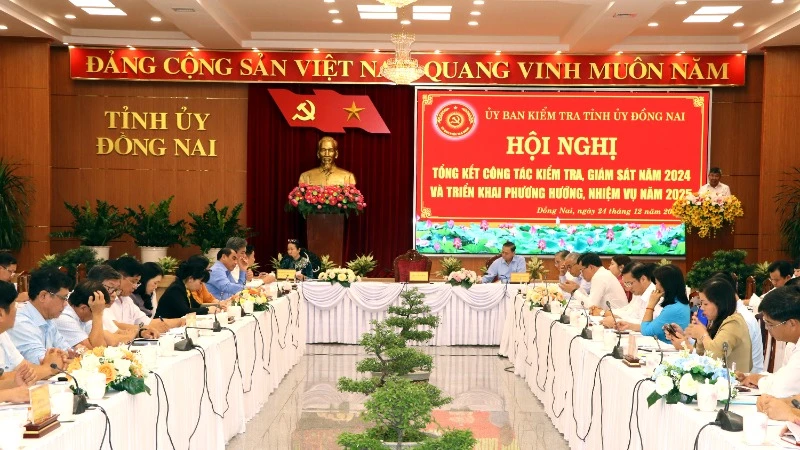 Quang cảnh hội nghị.