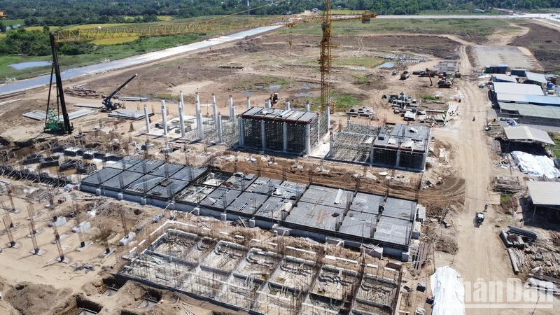 Một góc công trình xây dựng không phép của Công ty Trách nhiệm hữu hạn Kingfa Science & Technology (Việt Nam).