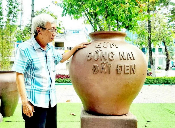 Sản phẩm dòng gốm đất đen truyền thống Biên Hòa-Đồng Nai.