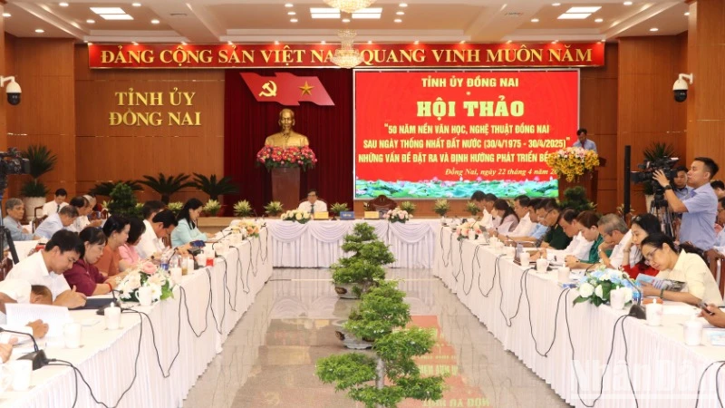 Quang cảnh hội thảo.