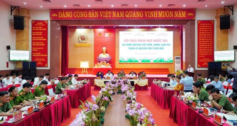 Quang cảnh hội thảo.