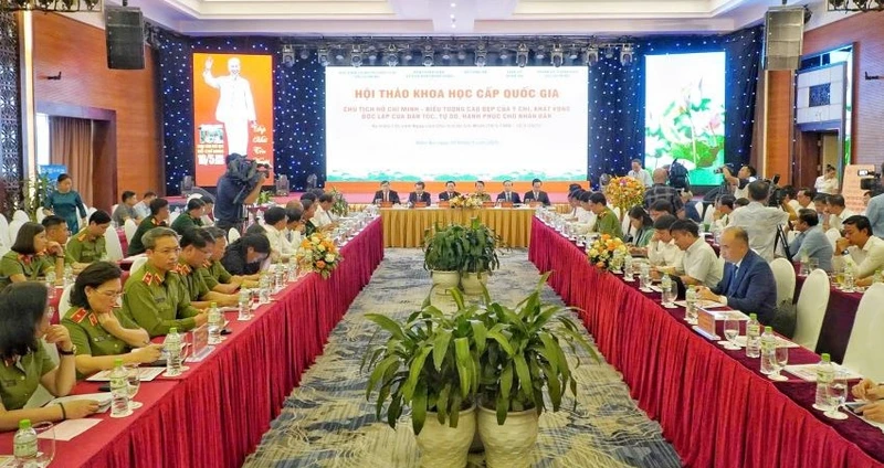Quang cảnh hội thảo.