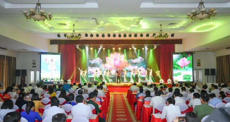 Quang cảnh hội nghị.