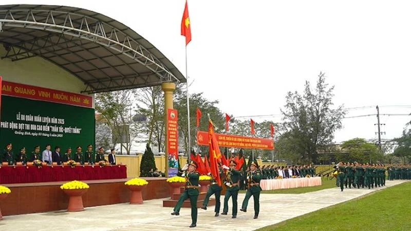 Lực lượng vũ trang tỉnh Quảng Bình ra quân huấn luyện năm 2025.
