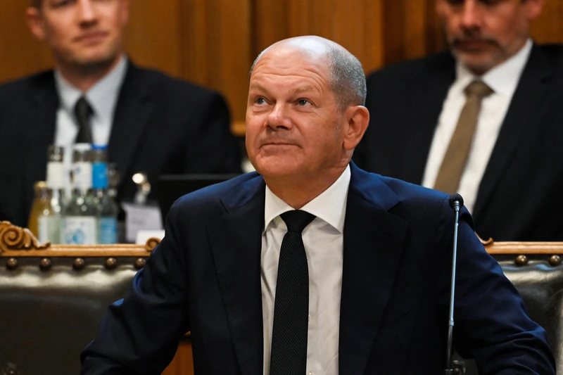 Thủ tướng Đức Olaf Scholz trong buổi ra làm chứng về vụ bê bối "Cum-ex" liên quan Ngân hàng Warburg, Hamburg, Đức, ngày 19/8/2022. (Ảnh: Reuters)