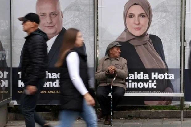 Các áp-phích bầu cử ở Sarajevo, Bosnia. (Ảnh: Reuters) 