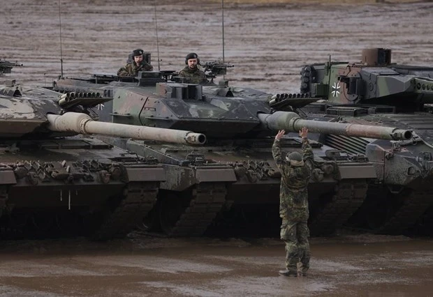 Xe tăng chiến đấu hạng nặng Leopard 2 của Đức. (Nguồn: Getty Images/Defense News)